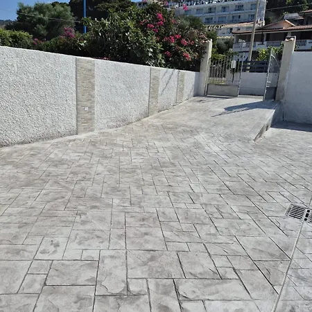Apartment Leone *